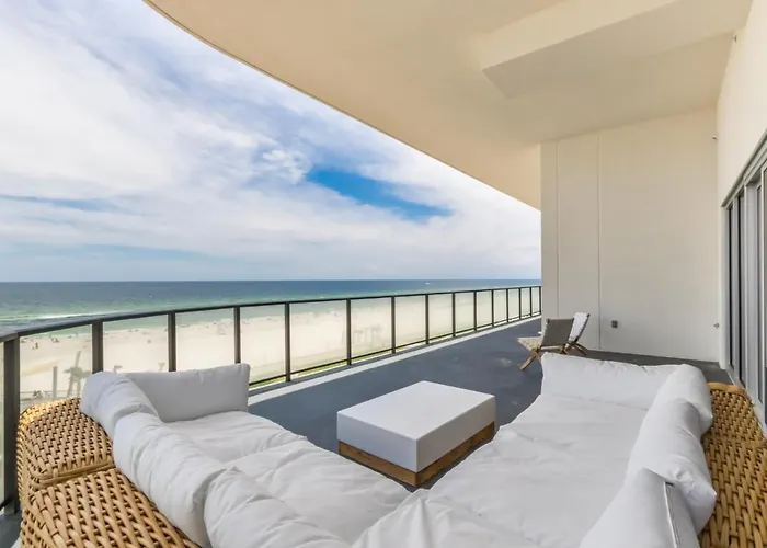 Elegant 6 Bedroom With And Views, 2 Large Balconies, Next To The Hangout! Gulf Shores
