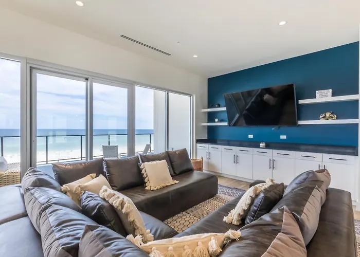 Elegant 6 Bedroom With And Views, 2 Large Balconies, Next To The Hangout! * Gulf Shores