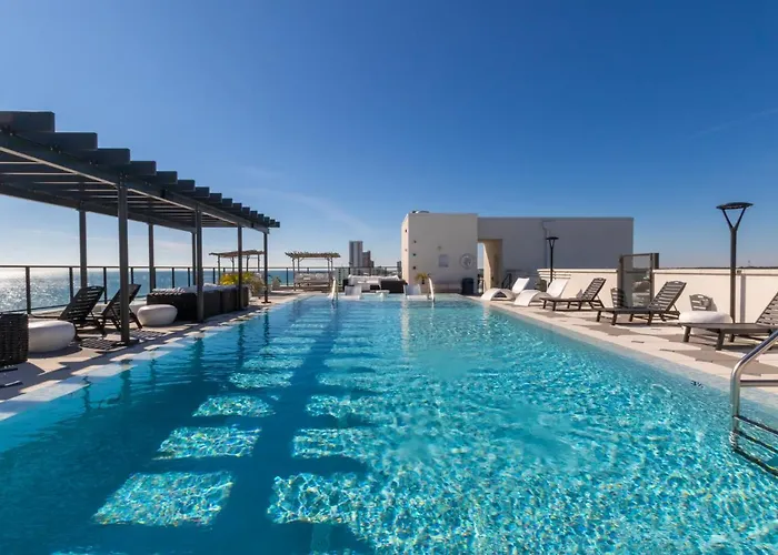 Elegant 6 Bedroom With And Views, 2 Large Balconies, Next To The Hangout! Holiday home