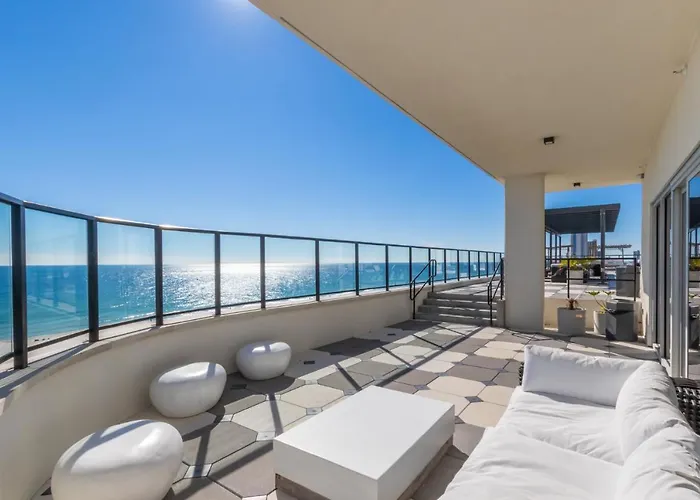 Elegant 6 Bedroom With And Views, 2 Large Balconies, Next To The Hangout! Holiday home *