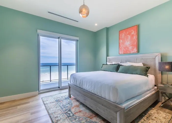 Elegant 6 Bedroom With And Views, 2 Large Balconies, Next To The Hangout! Gulf Shores